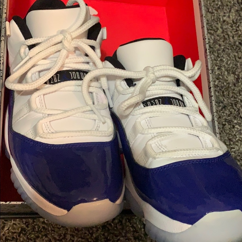 Air Jordan Retro 11 Low women’s